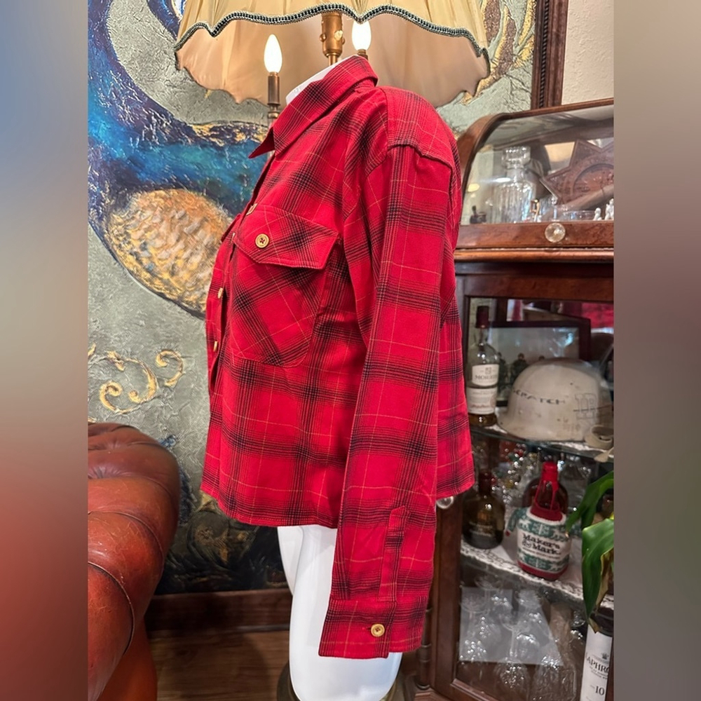 NWT DIXXON Women's Red Plaid FLANNEL BUTTON UP SHIRT ( cropped ) - Picture 4 of 10